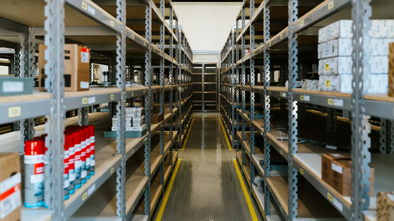 Stacker or Forklift for a Small Warehouse