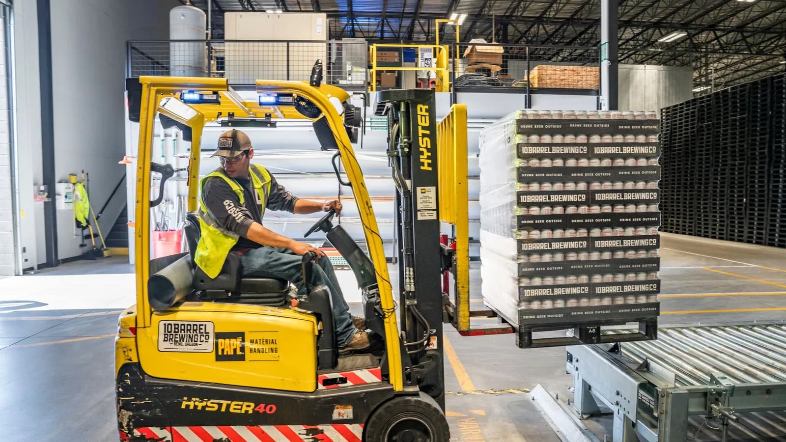 Material handling for food and cold storage